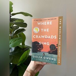Where The Crawdads Sing by Delia Owens Paperback